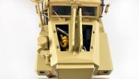 Amerikaans militair leger voertuig MRAP 6x6 1 op 12 RTR met licht, geluid en rook